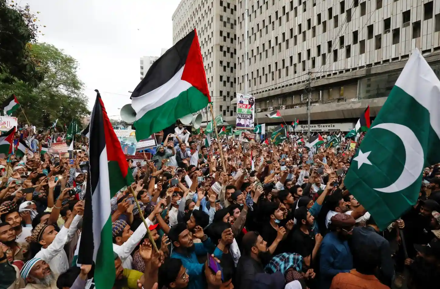 مشرق وسطیٰ جنگ: پاکستان میں احتجاج اور حکومتی پالیسی